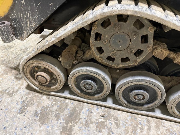 2019-asv-rt40-skid-steer-loader-image-17