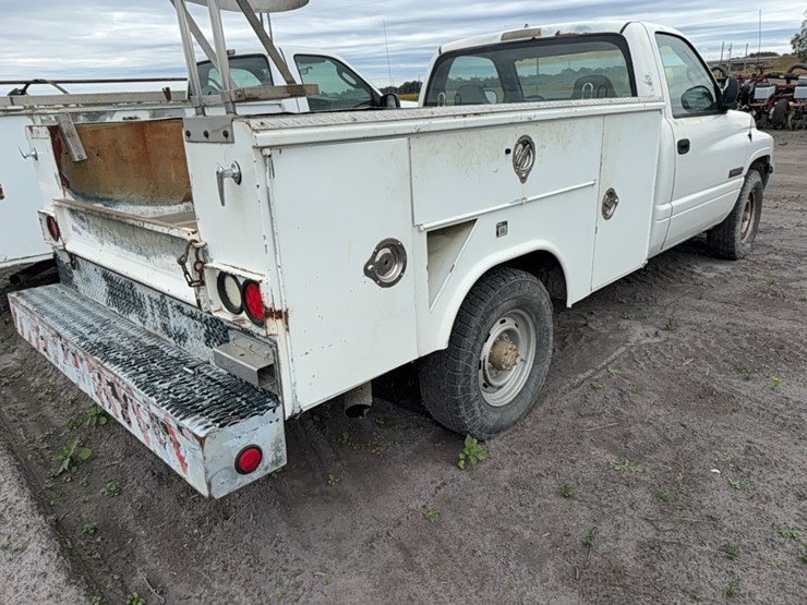 1999-dodge-ram-2500-image-19