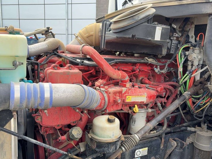 2017-kenworth-t880-image-40