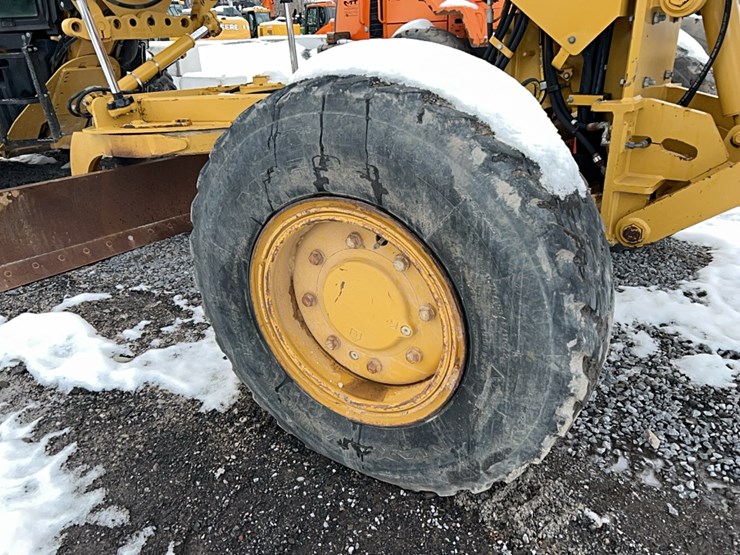 caterpillar-120m-image-6