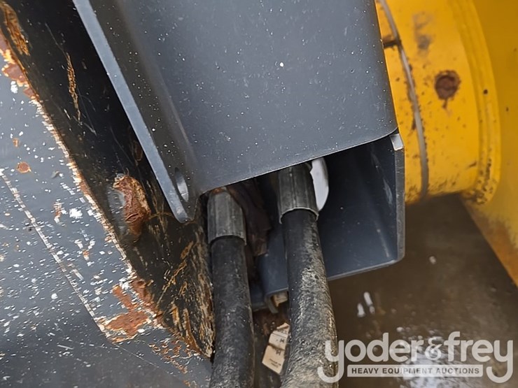 2019-deere-850l-lgp-image-69