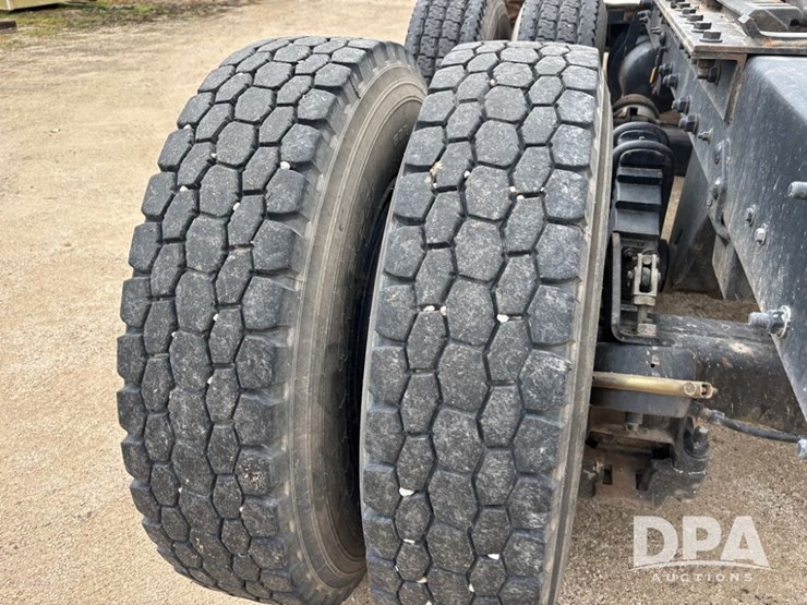 mack-r686st-image-55