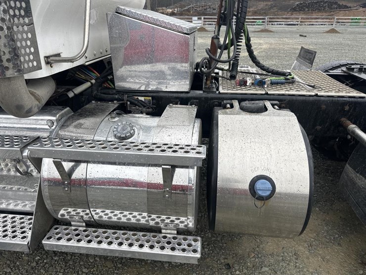 kenworth-w900-image-14