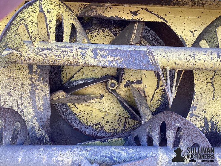 john-deere-275-image-14