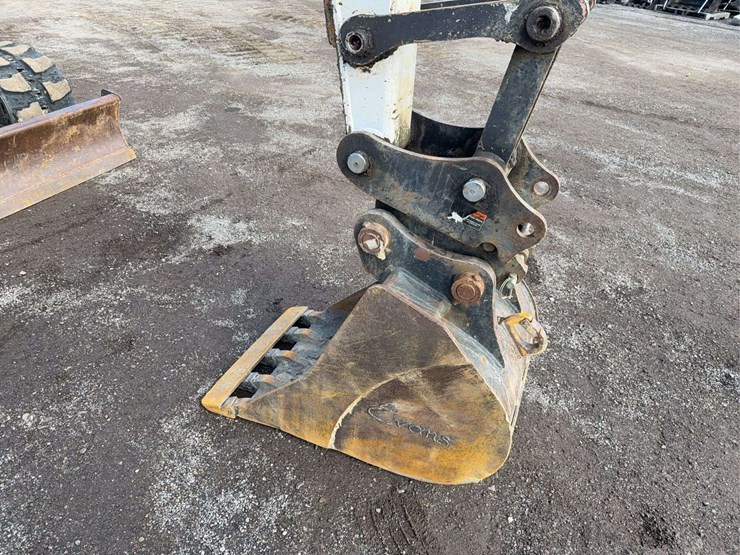 2016-bobcat-e85-image-48