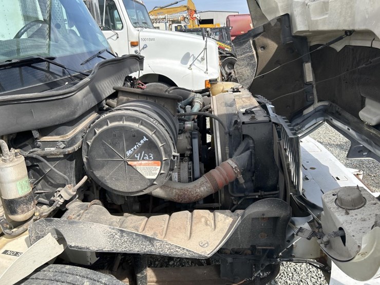 international-4000-image-72