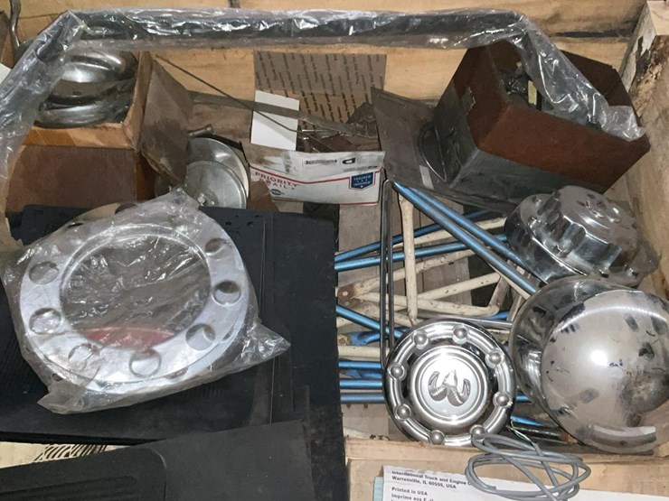 #567-•-dodge-bison-truck-parts-image-4