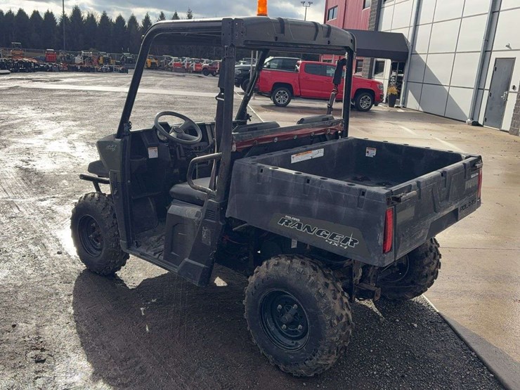 2015-polaris-ranger-image-4