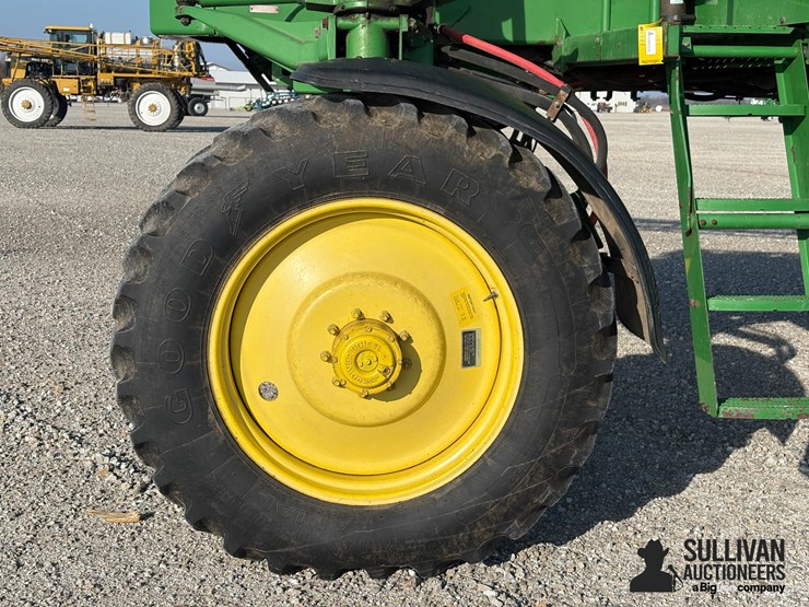 john-deere-4700-image-10