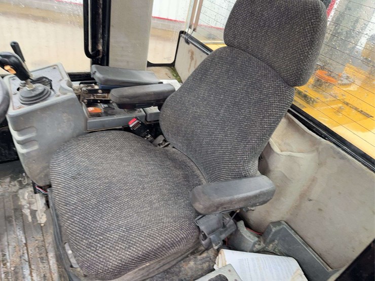 2006-caterpillar-930g-image-48