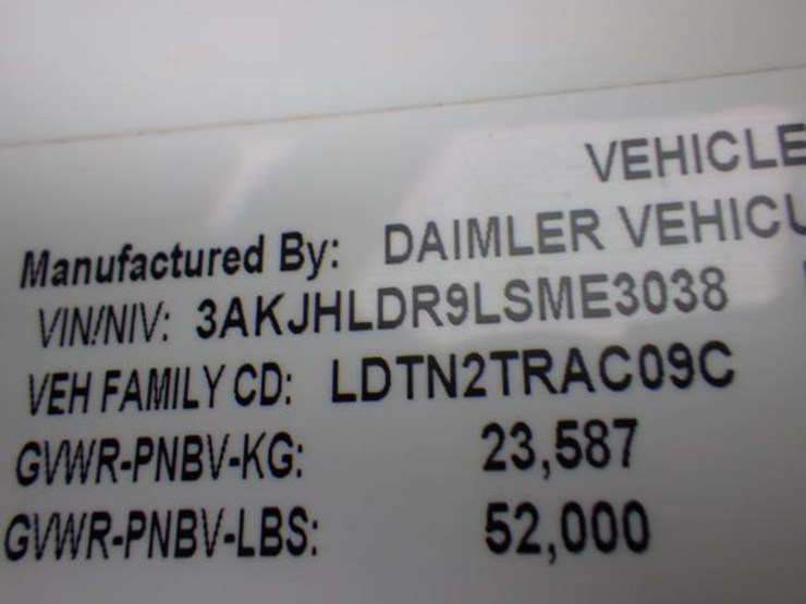 freightliner-cascadia-126-image-17