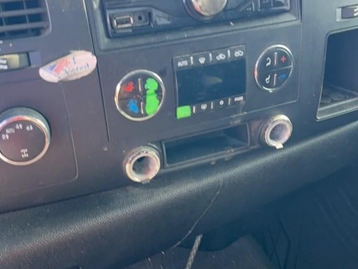 2008-chevrolet-silverado-1500-image-13