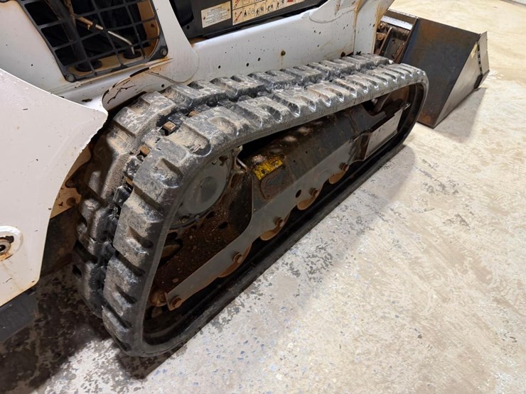 2021-bobcat-t595-image-17