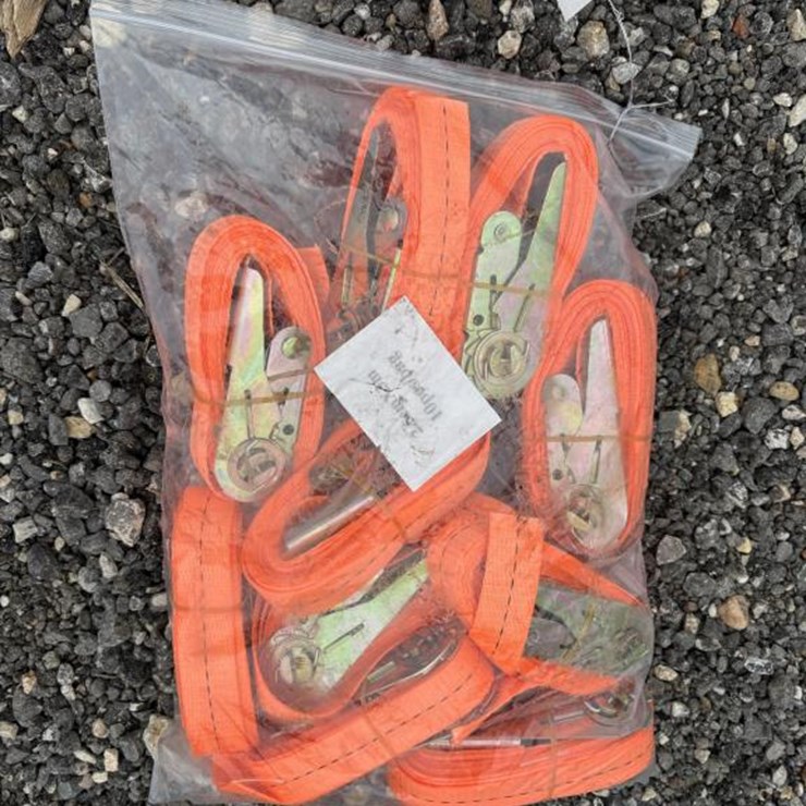 #135 • (10) IRTS 1.5" Tie Down Ratchet Straps