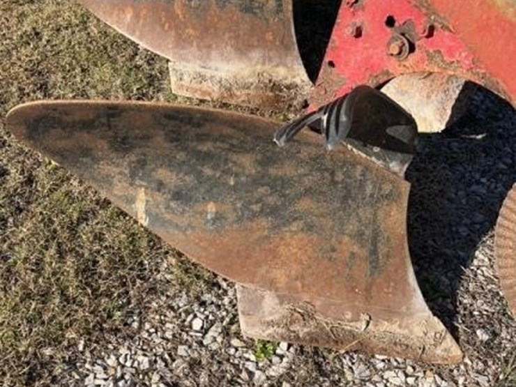 international-510-image-7