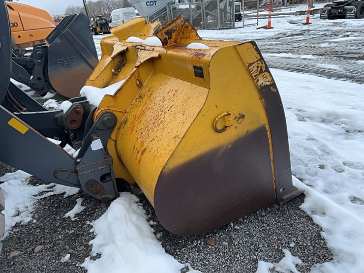 2021-deere-624p-image-4