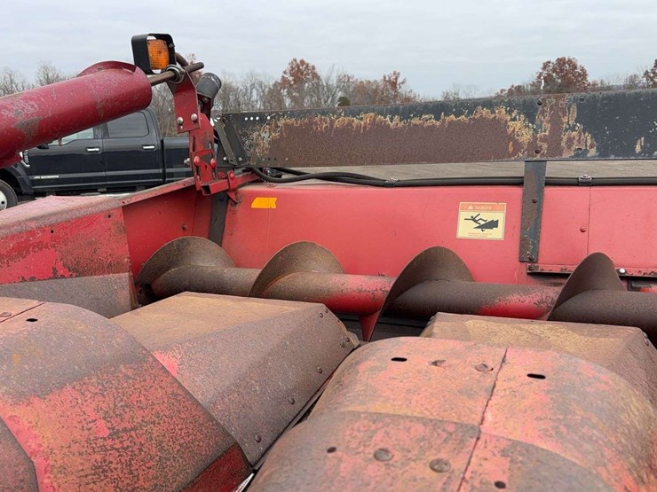 case-ih-1063-image-18