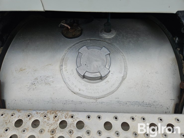 freightliner-fld112-image-20