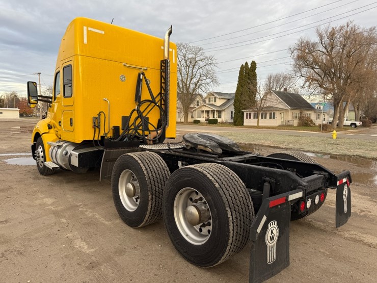 2020-kenworth-t680-image-5