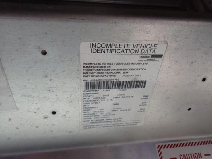 2012-freightliner-mt55-image-14