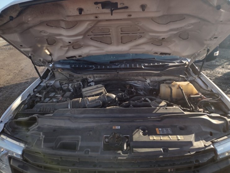 20-ford-f550-image-13