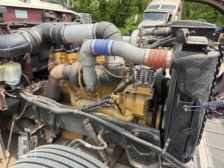 2002-peterbilt-379-image-78