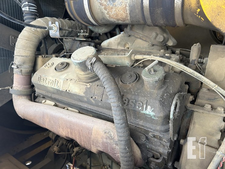 1981-oshkosh-green-snow-blower-image-27