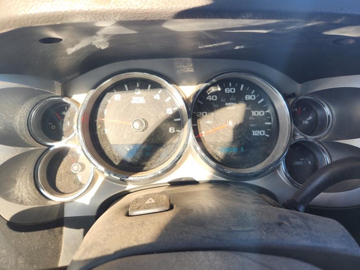 2007-chevrolet-3500-image-47