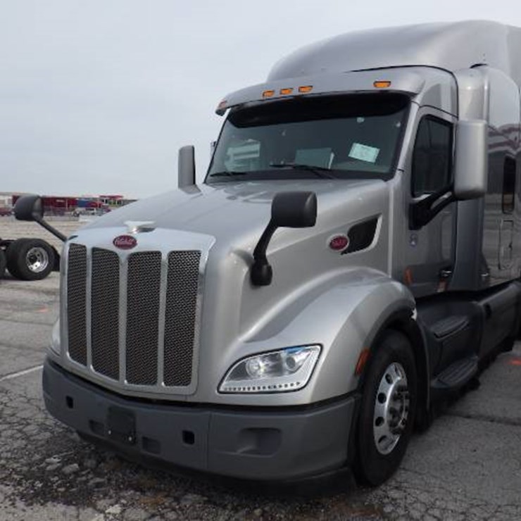 PETERBILT 579