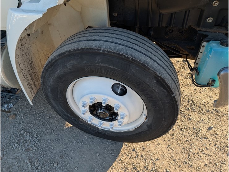 2016-international-durastar-4300-image-12