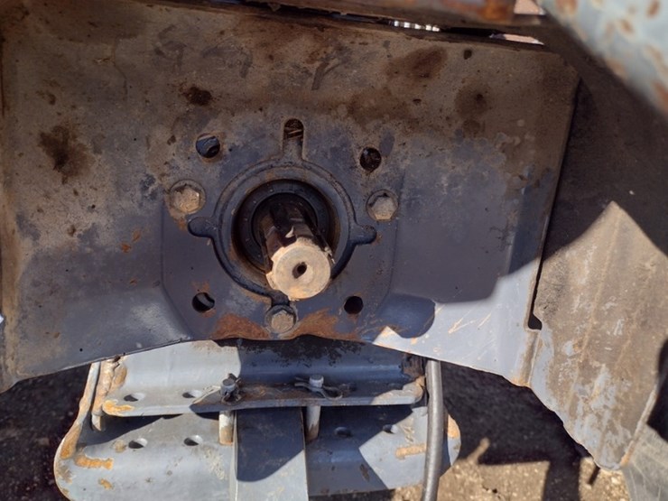 new-holland-4630-image-24