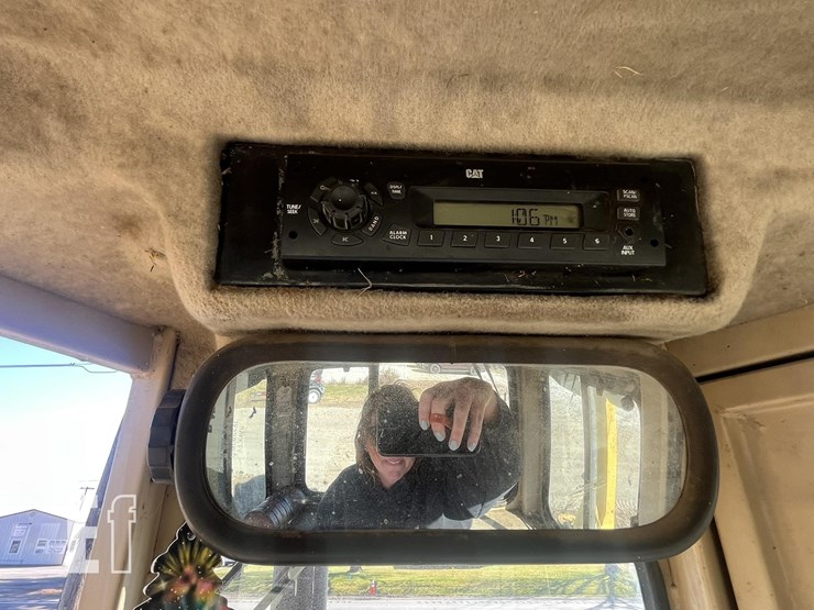 caterpillar-d6h-xl-image-41