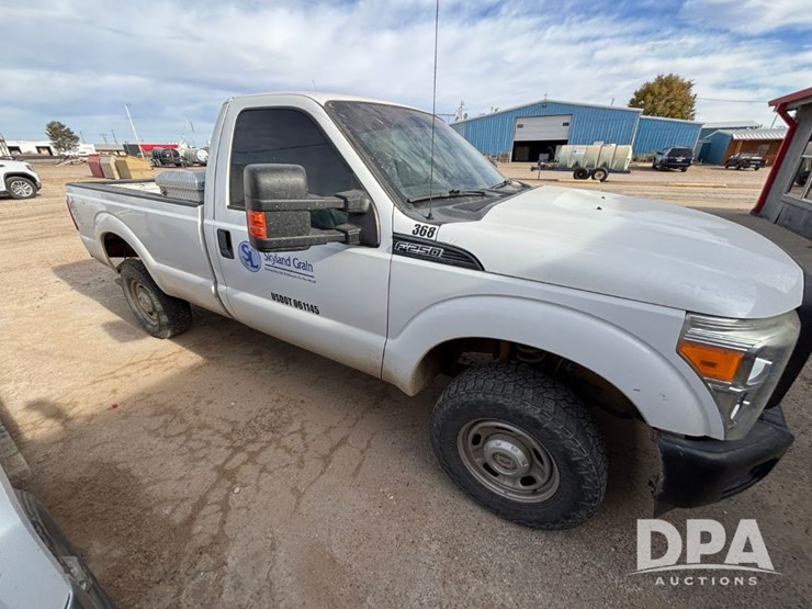 ford-f250-xl-image-5