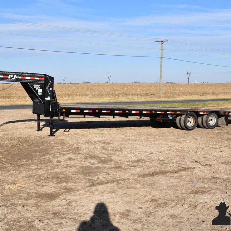 2011 PJ FLATBED