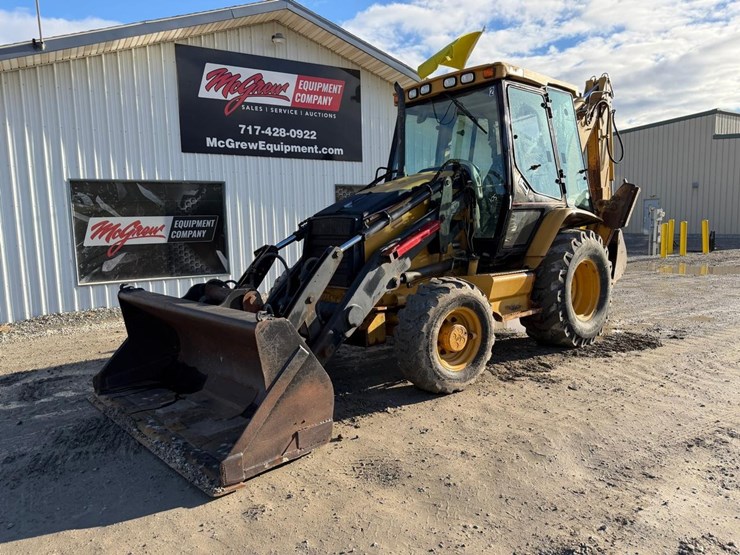 caterpillar-420d-image-2