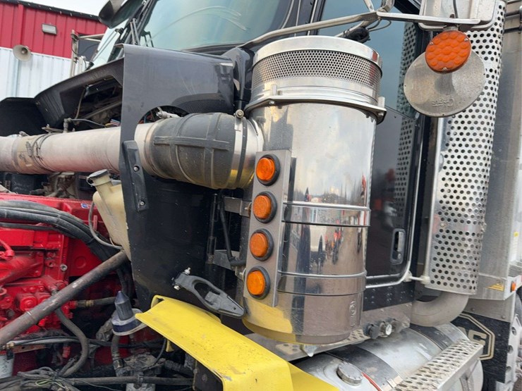 2010-kenworth-t800-image-85