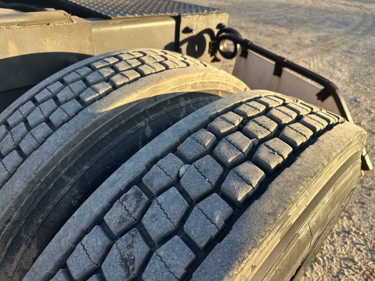 mack-rd688s-image-66