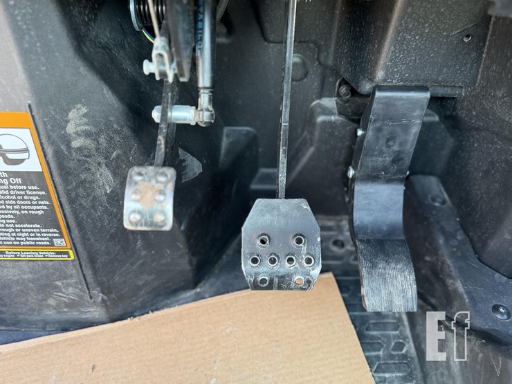 john-deere-gator-xuv-835m-image-22