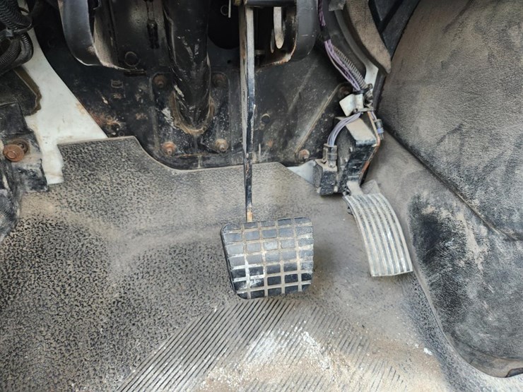 international-durastar-4300-image-76