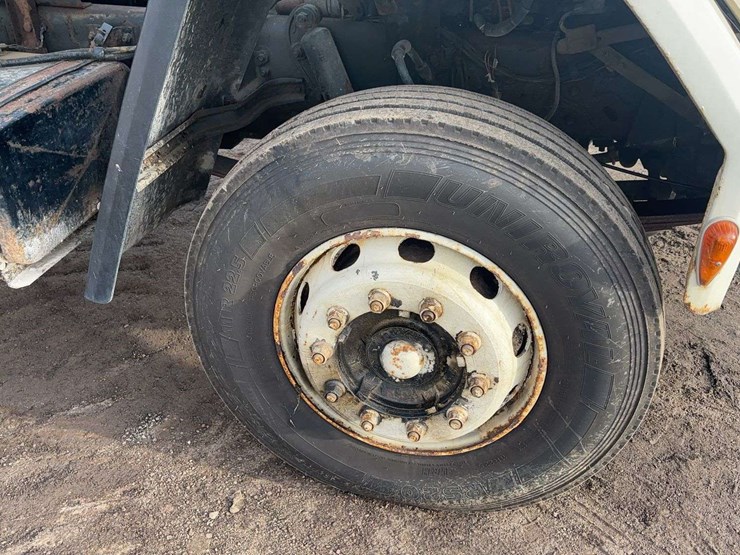 1989-ford-cf8000-image-10