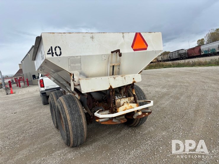 dry-spreader-buggy-(dr12582-unit-40)-image-8