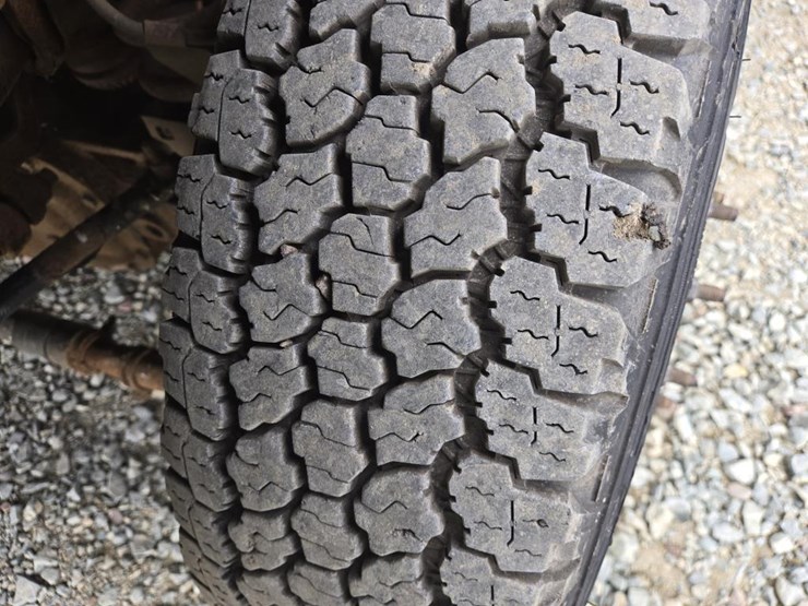 2011-ford-f350-image-46