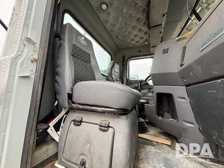 2017-mack-pinnacle-chu613-image-67