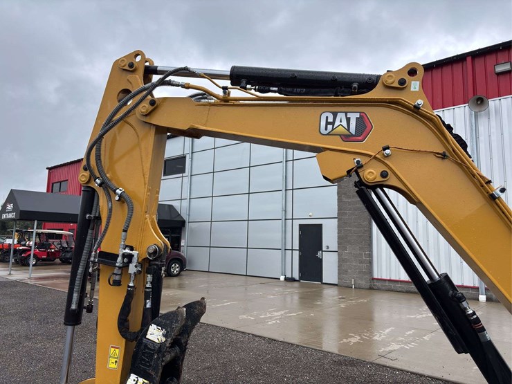 2023-caterpillar-303-image-17