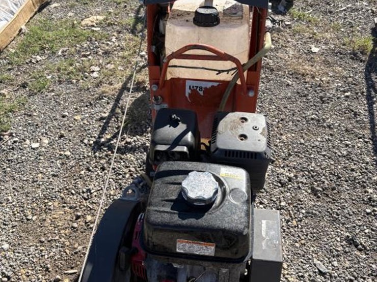 #2-•-husqvarna-fs400lv-walk-behind-concrete-saw-image-4