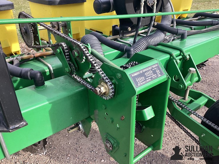john-deere-700-image-14