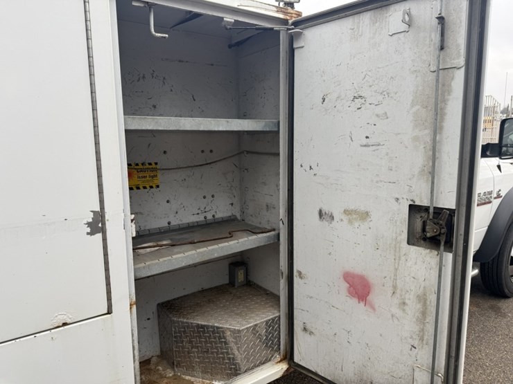 #1830-•-2015-ram-5500-4x4-service-truck-image-27