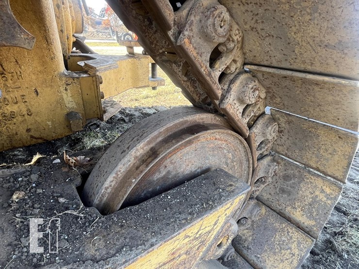 caterpillar-d6h-xl-image-12