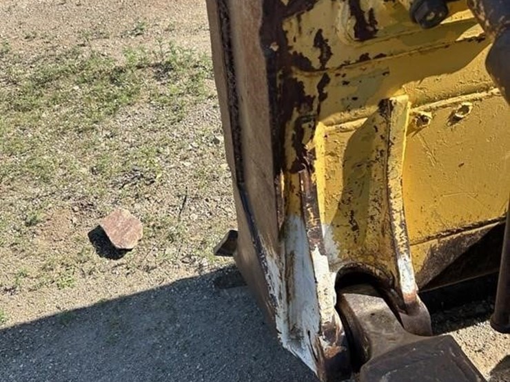 komatsu-d65ex-12-image-26