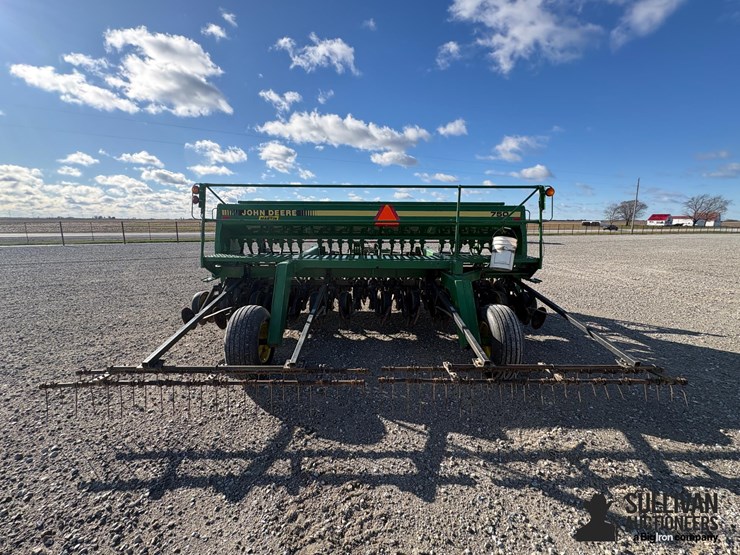 john-deere-750-image-6